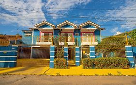 Happiness House Hospedagem